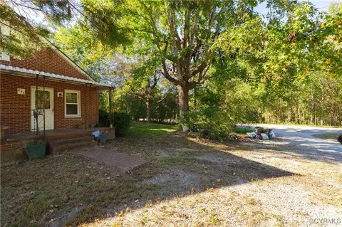 875 Hungarytown Rd, Blackstone, VA 23824
