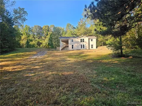 13061 W Colonial Trl, Spring Grove, VA 23881
