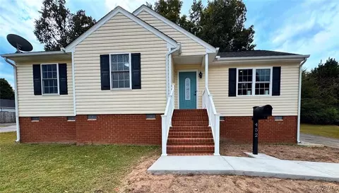 452 Spring St, Petersburg, VA 23803