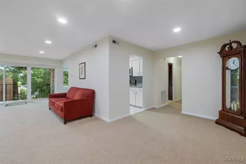 1501 Thistle Rd #203, Richmond, VA 23238