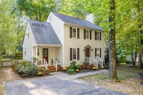 Exterior - 5823 Mill Spring Rd, Midlothian, VA 23112 photo 2 of 16