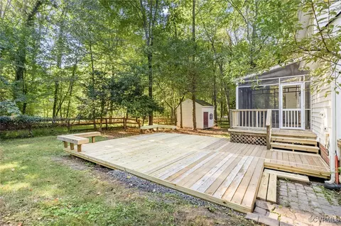 Exterior - 5823 Mill Spring Rd, Midlothian, VA 23112 photo 8 of 16