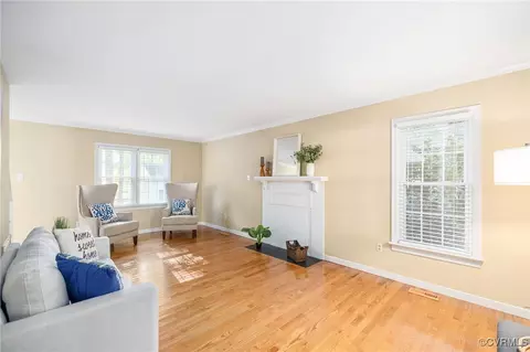 Living - 5823 Mill Spring Rd, Midlothian, VA 23112 photo 1 of 4