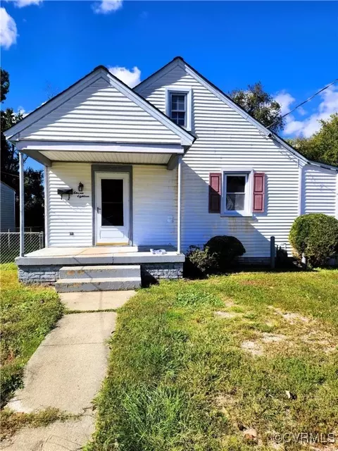 1118 Jett Ave, Colonial Heights, VA 23834