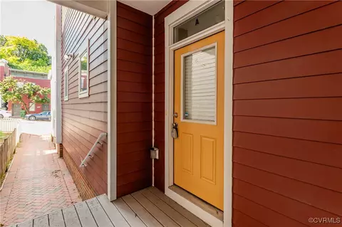 2104 E Broad St, Richmond, VA 23223 photo 3