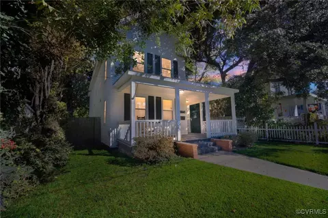 Exterior - 709 E Pembroke Ave, Hampton, VA 23669 photo 3 of 7