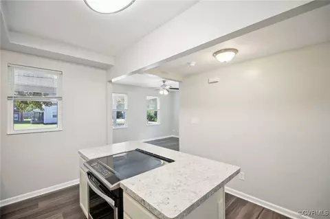 Kitchen - 709 E Pembroke Ave, Hampton, VA 23669 photo 6 of 11