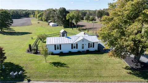 560 Gardners Rd, Mineral, VA 23117