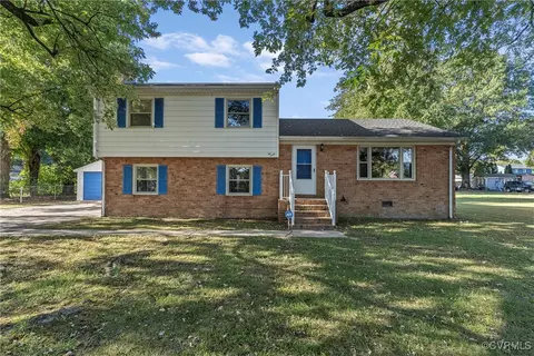 6303 Tammy Ln, Mechanicsville, VA 23111