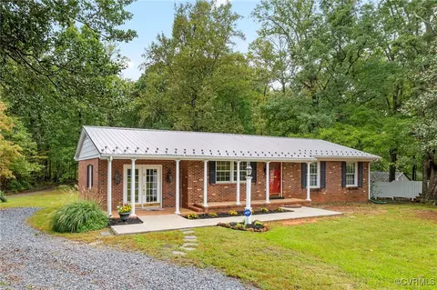 255 Old Darby Town Rd, Dillwyn, VA 23936