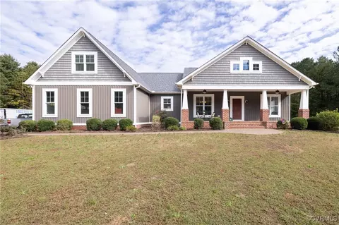 8241 Hidden Valley Ct, Amelia Court House, VA 23002