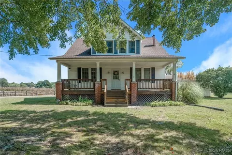 15471 Us Route 1, Woodford, VA 22580