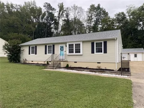 15517 Maranatha Ave, Chester, VA 23836