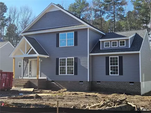 236 Taylor Rd, Sandston, VA 23150