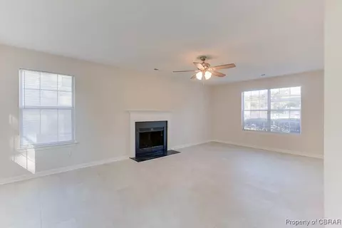 106 Bellgrade Dr, Hampton, VA 23666 photo 9