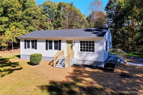 157 Brooklyn Plantation Rd, Prospect, VA 23960