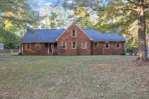 5318 White Oak Dr, Sandston, VA 23150