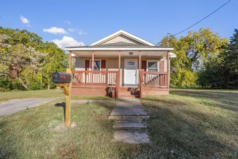 2411 Freeman St, Hopewell, VA 23860