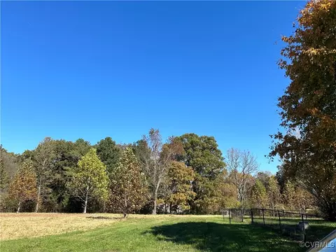 4083 Crown Hill Rd, Mechanicsville, VA 23111