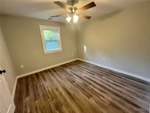 Bedroom - 9427 Lebanon Church Rd, Jarratt, VA 23867 photo 2 of 3