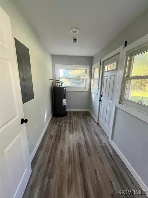 Entry Way - 9427 Lebanon Church Rd, Jarratt, VA 23867 photo 1 of 1