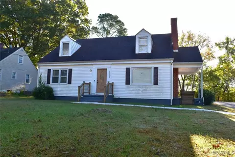 1118 W Osborn Rd, Farmville, VA 23901