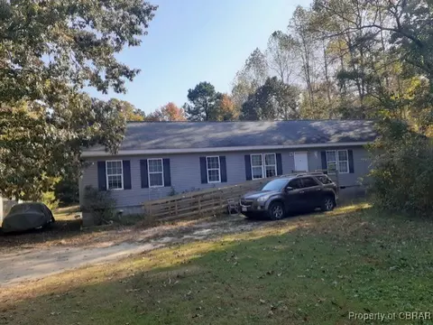 397 Partridge Landing Rd, Shacklefords, VA 23156