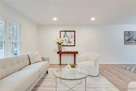 Living - 2014 Mountain Pine Blvd, Richmond, VA 23235 photo 4 of 9