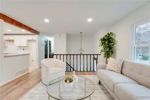 Living - 2014 Mountain Pine Blvd, Richmond, VA 23235 photo 5 of 9