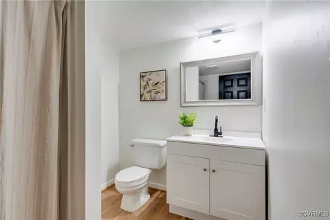 Bath - 2014 Mountain Pine Blvd, Richmond, VA 23235 photo 5 of 5