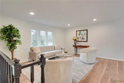 Living - 2014 Mountain Pine Blvd, Richmond, VA 23235 photo 6 of 9