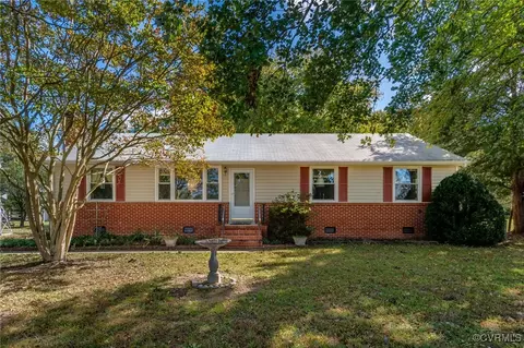 10522 Summer Hill Rd, Mechanicsville, VA 23116
