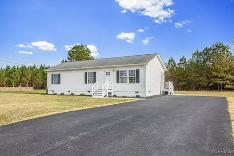 29219 Meadowview Dr, Waverly, VA 23890