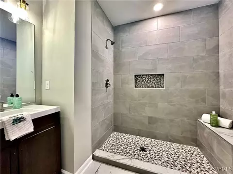 Bath - 901 E Belt Blvd, Richmond, VA 23224 photo 2 of 3