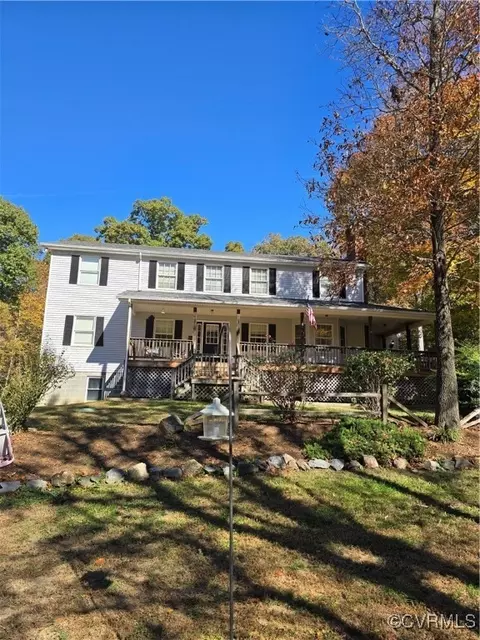 18122 Genito Rd, Amelia Court House, VA 23002