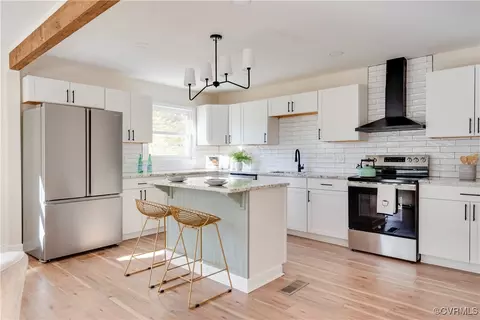 18802 Pine Grove Ave, South Chesterfield, VA 23834
