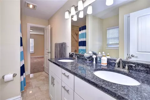 Bath - 4 Millicent Ct, Hampton, VA 23666 photo 4 of 6