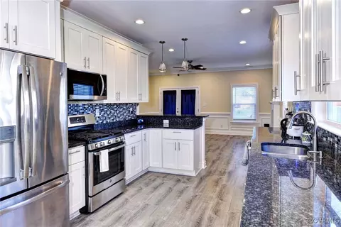 Kitchen - 4 Millicent Ct, Hampton, VA 23666 photo 4 of 5