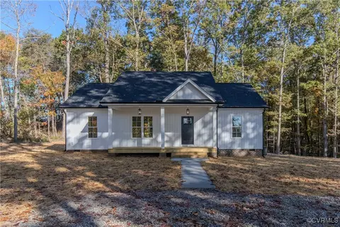 225 Old Buckingham Rd, Cumberland, VA 23040