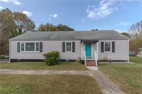 2901 Portsmouth St, Hopewell, VA 23860