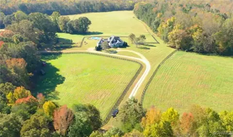 150 Cartersville Road Ext, Cartersville, VA 23027