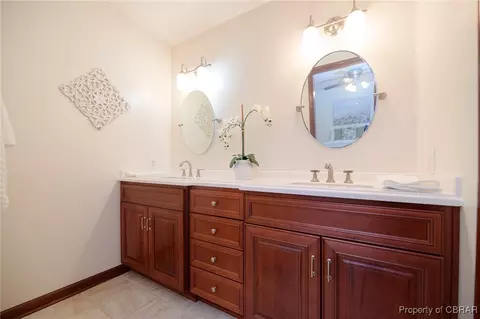Bath - 6461 Wyncote Ave, Gloucester, VA 23061 photo 1 of 2