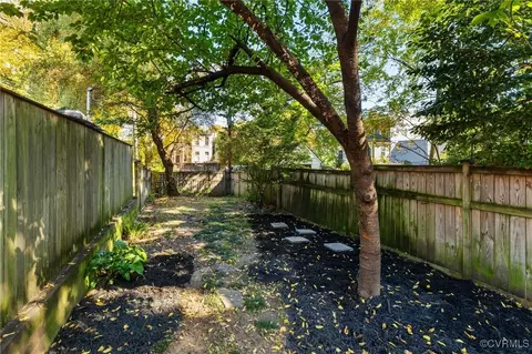 2812 E Grace St, Richmond, VA 23223 photo 26