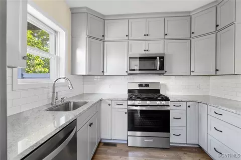 2812 E Grace St, Richmond, VA 23223 photo 12