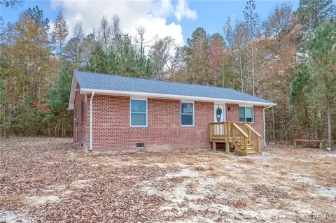 Exterior - 23701 Carson Rd, Dinwiddie, VA 23841 photo 2 of 9