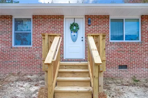 Exterior - 23701 Carson Rd, Dinwiddie, VA 23841 photo 5 of 9
