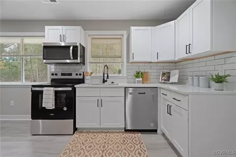 Kitchen - 23701 Carson Rd, Dinwiddie, VA 23841 photo 1 of 1