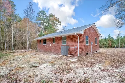 Exterior - 23701 Carson Rd, Dinwiddie, VA 23841 photo 8 of 9