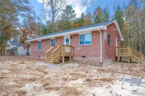 Exterior - 23701 Carson Rd, Dinwiddie, VA 23841 photo 4 of 9