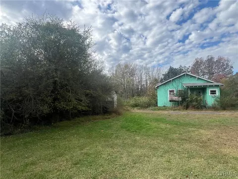 9551 Chester Rd, North Chesterfield, VA 23237